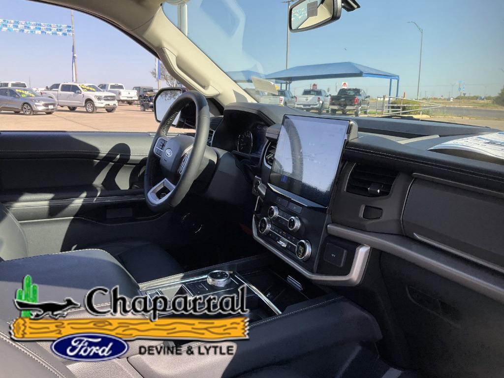 new 2024 Ford Expedition Max car, priced at $62,377