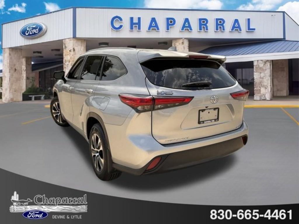 used 2023 Toyota Highlander car, priced at $34,325
