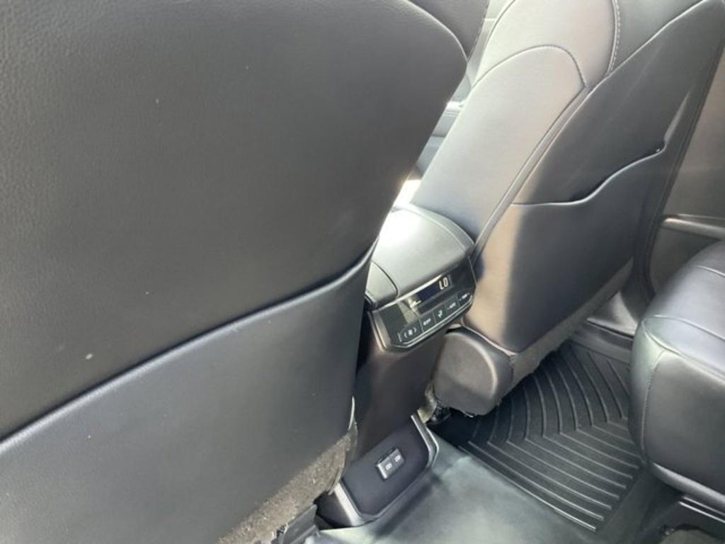 used 2023 Toyota Highlander car, priced at $34,325