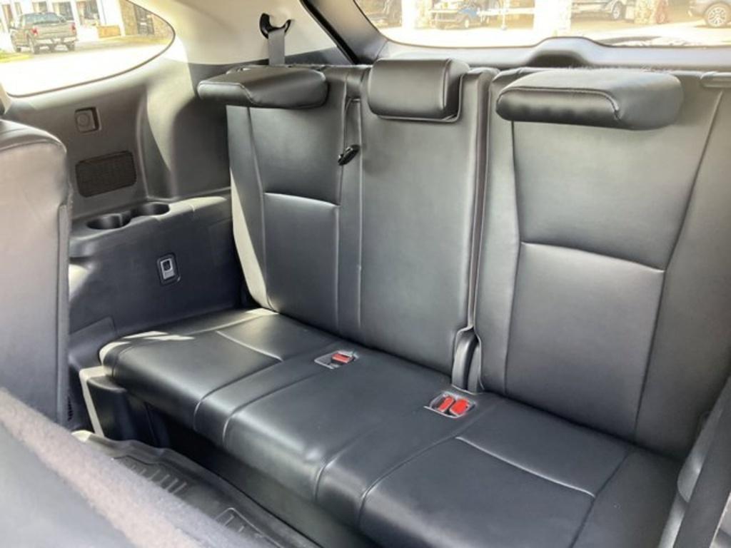 used 2023 Toyota Highlander car, priced at $34,325