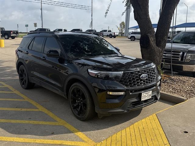 used 2023 Ford Explorer car