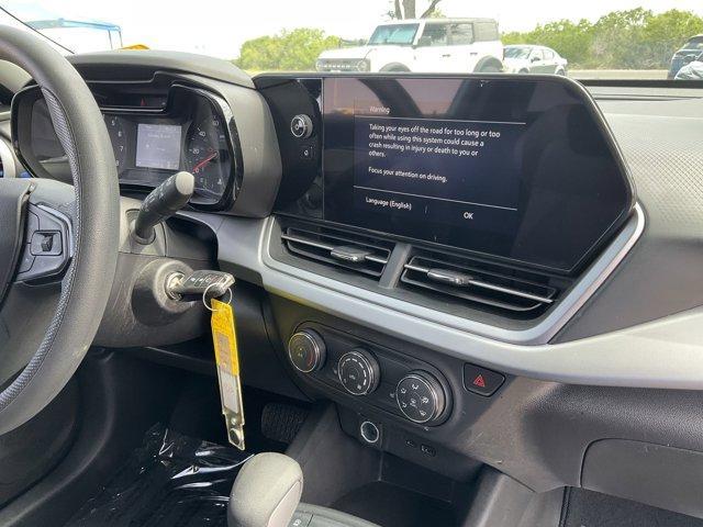 used 2025 Chevrolet Trax car, priced at $21,287