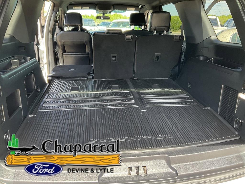 used 2021 Ford Expedition car, priced at $35,500