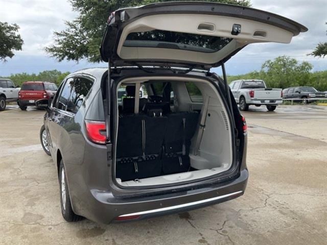 used 2023 Chrysler Pacifica car, priced at $25,981