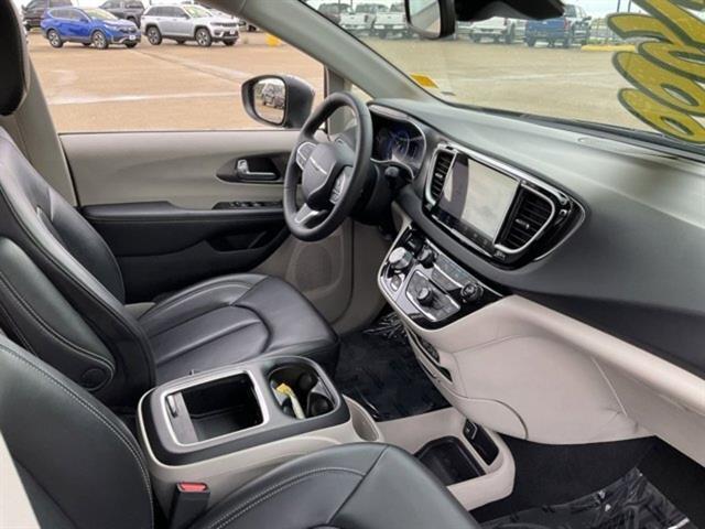 used 2023 Chrysler Pacifica car, priced at $25,981