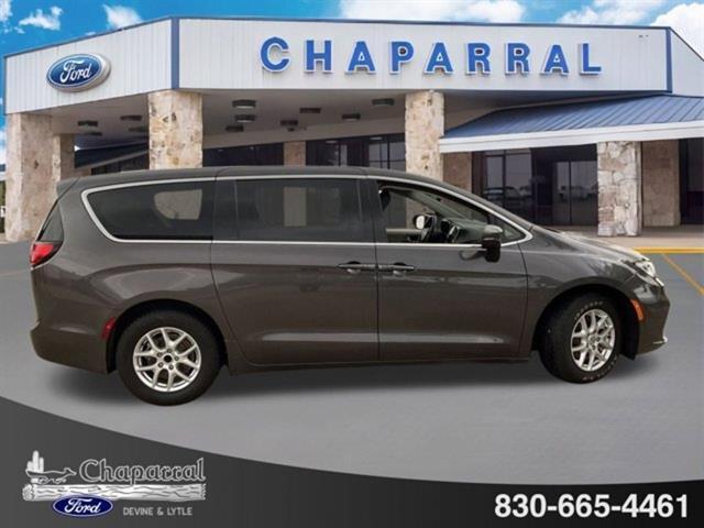 used 2023 Chrysler Pacifica car, priced at $25,981