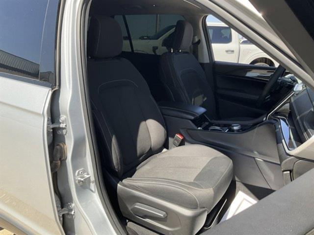 used 2023 Jeep Grand Cherokee L car, priced at $28,992