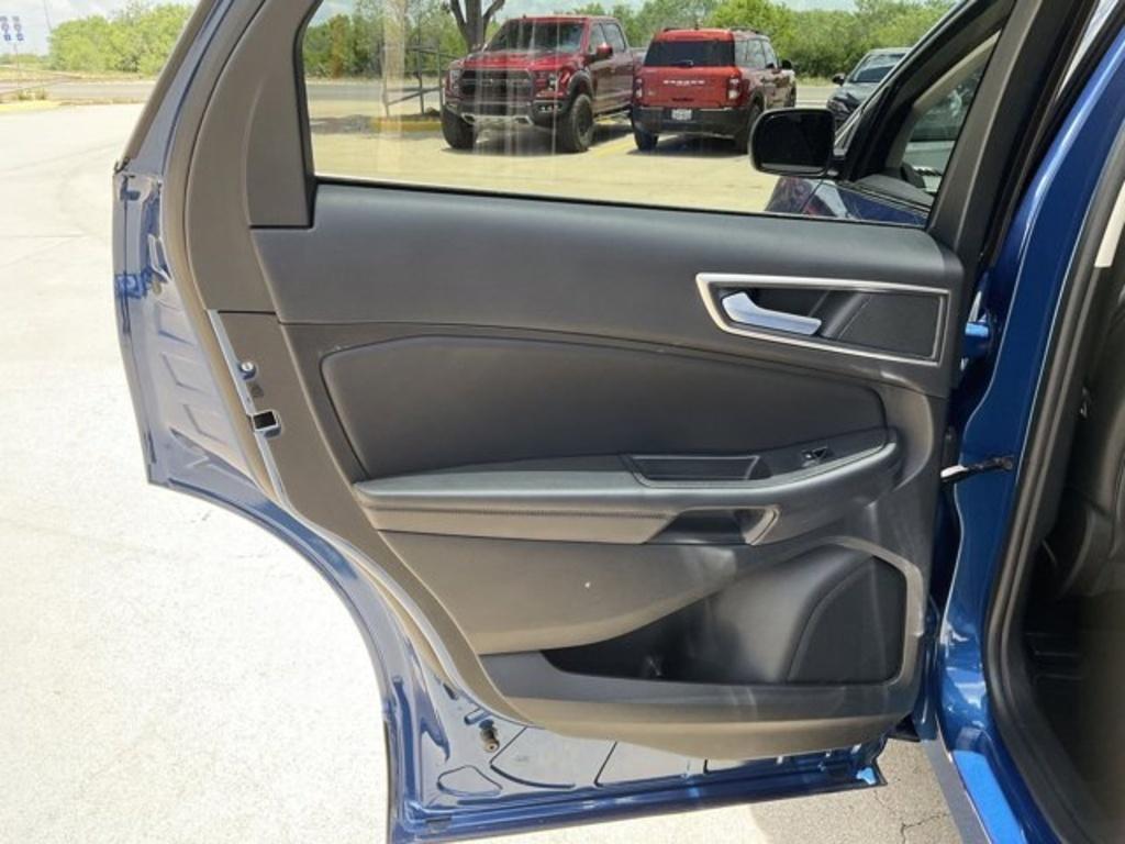 used 2024 Ford Edge car, priced at $26,550