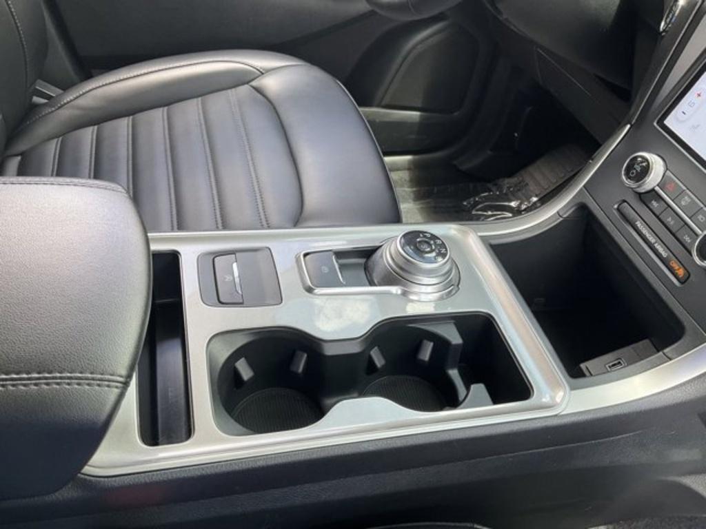 used 2024 Ford Edge car, priced at $26,550