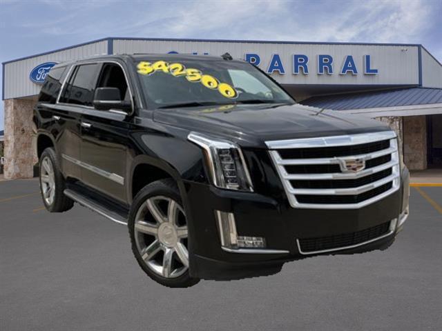 used 2020 Cadillac Escalade car, priced at $35,995