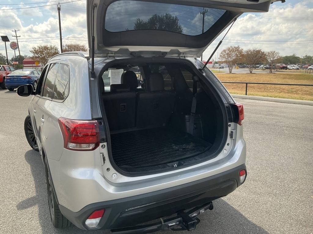 used 2020 Mitsubishi Outlander car, priced at $14,449