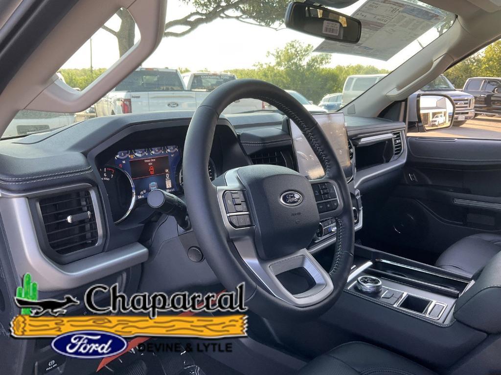 new 2024 Ford Expedition car, priced at $59,012