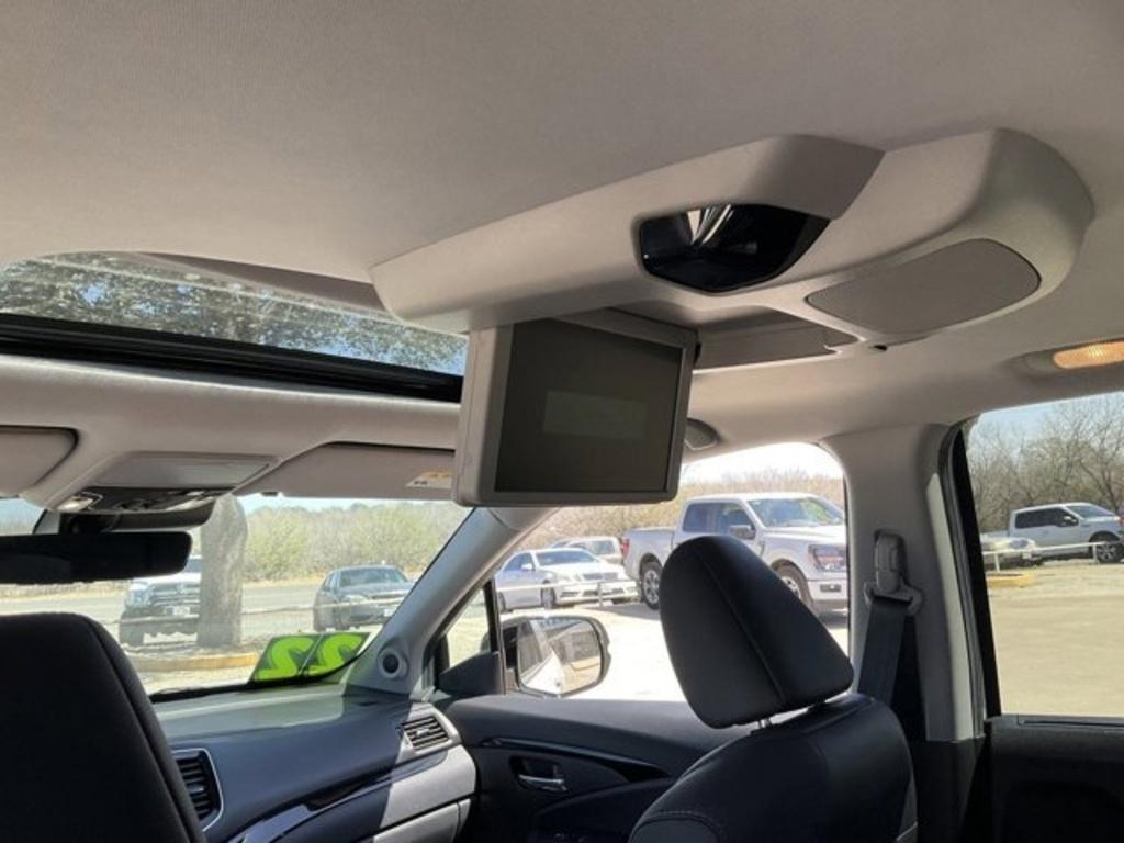used 2022 Honda Pilot car, priced at $34,775