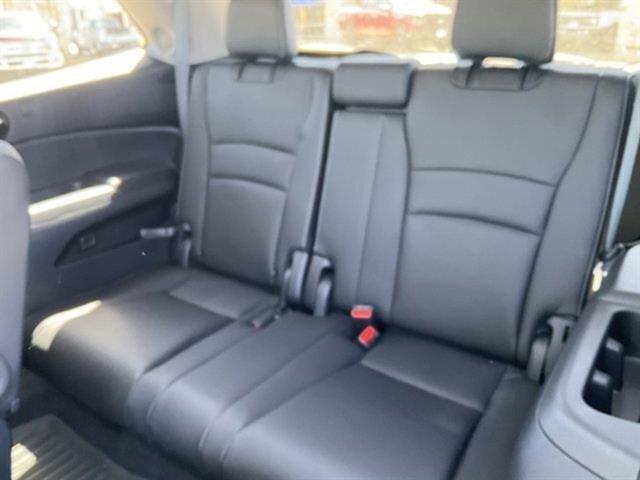 used 2022 Honda Pilot car, priced at $34,994