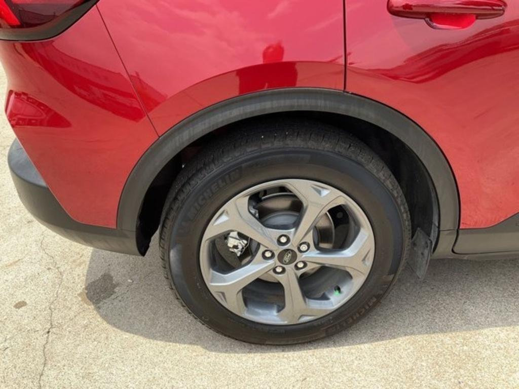 used 2025 Ford Escape car, priced at $26,998