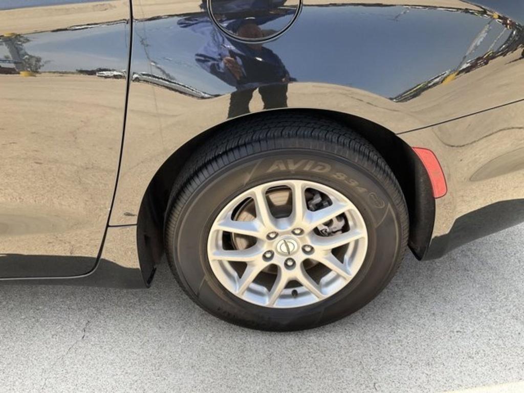 used 2023 Chrysler Pacifica car, priced at $26,223