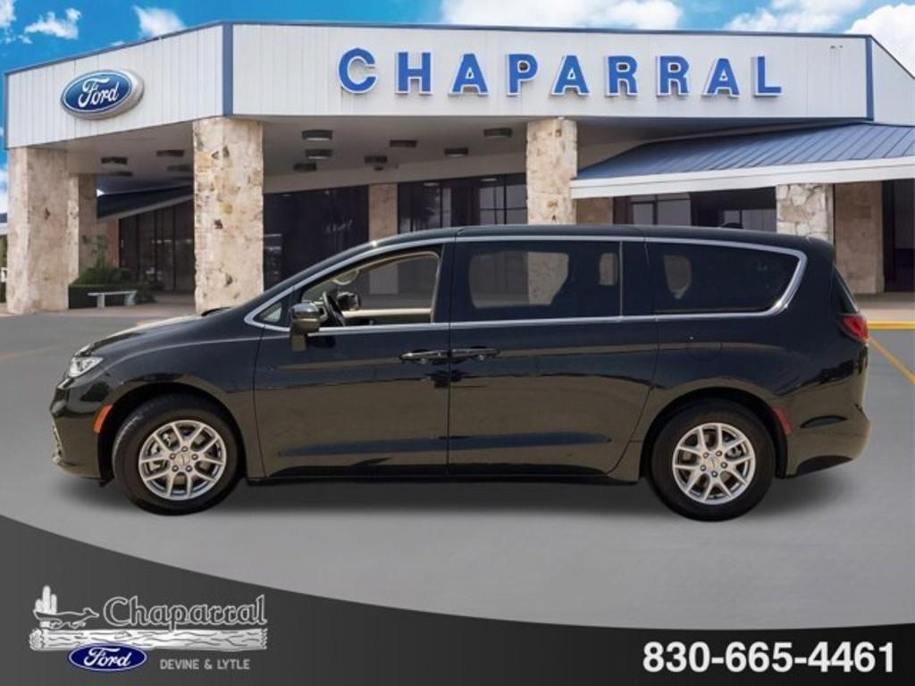 used 2023 Chrysler Pacifica car, priced at $26,223