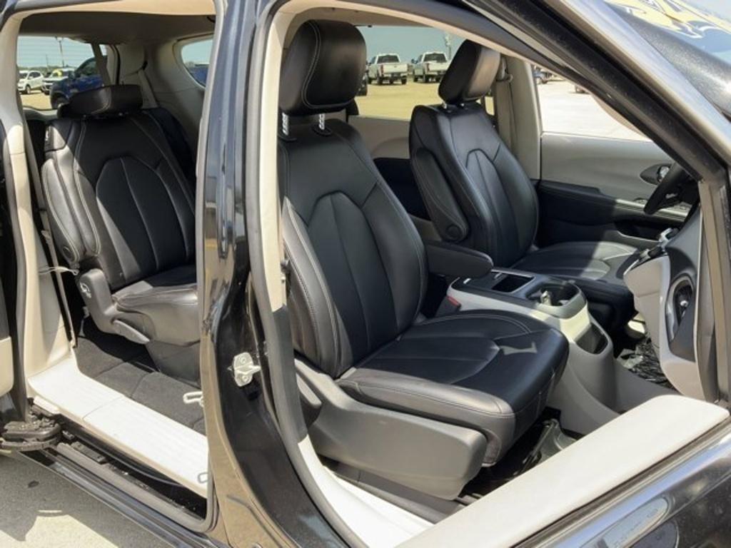 used 2023 Chrysler Pacifica car, priced at $26,223