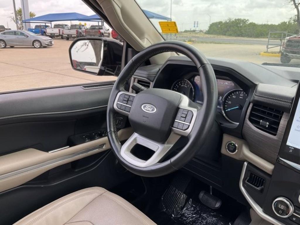 used 2023 Ford Expedition car, priced at $44,985