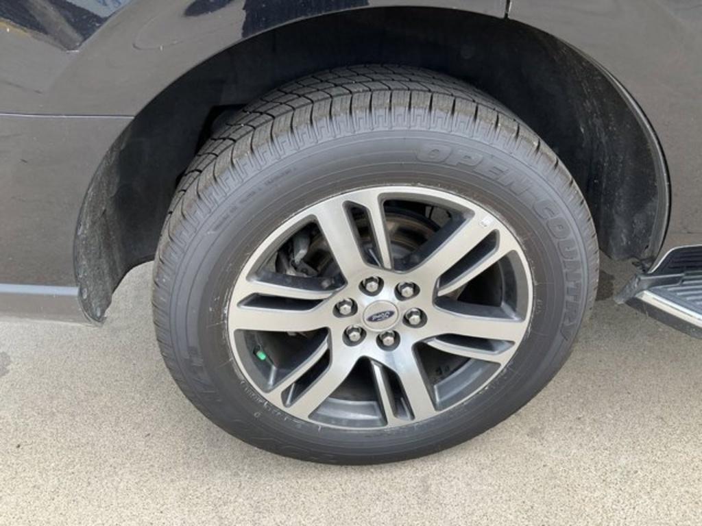used 2023 Ford Expedition car, priced at $44,985