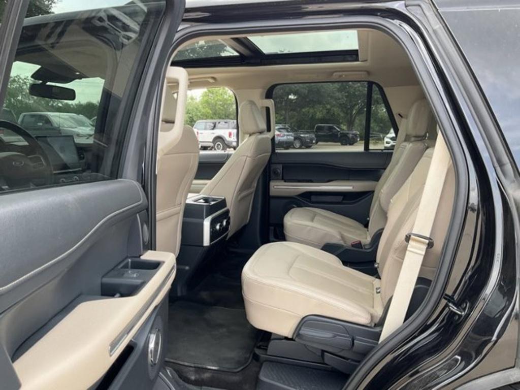 used 2023 Ford Expedition car, priced at $44,985