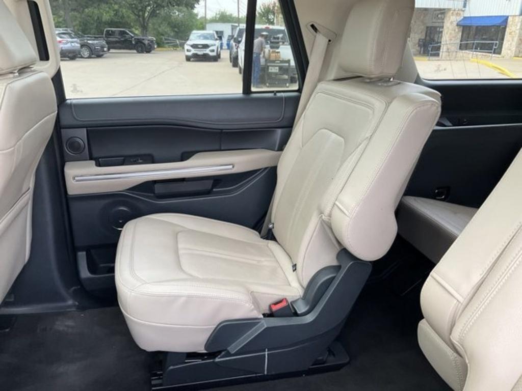 used 2023 Ford Expedition car, priced at $44,985