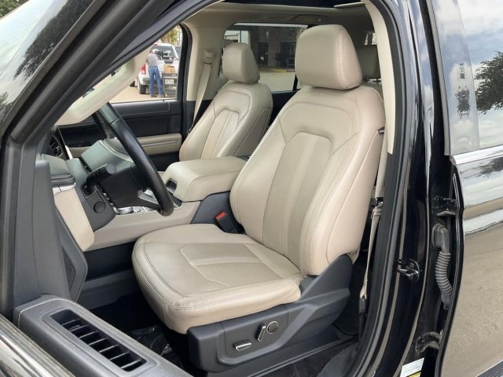 used 2023 Ford Expedition car, priced at $44,985