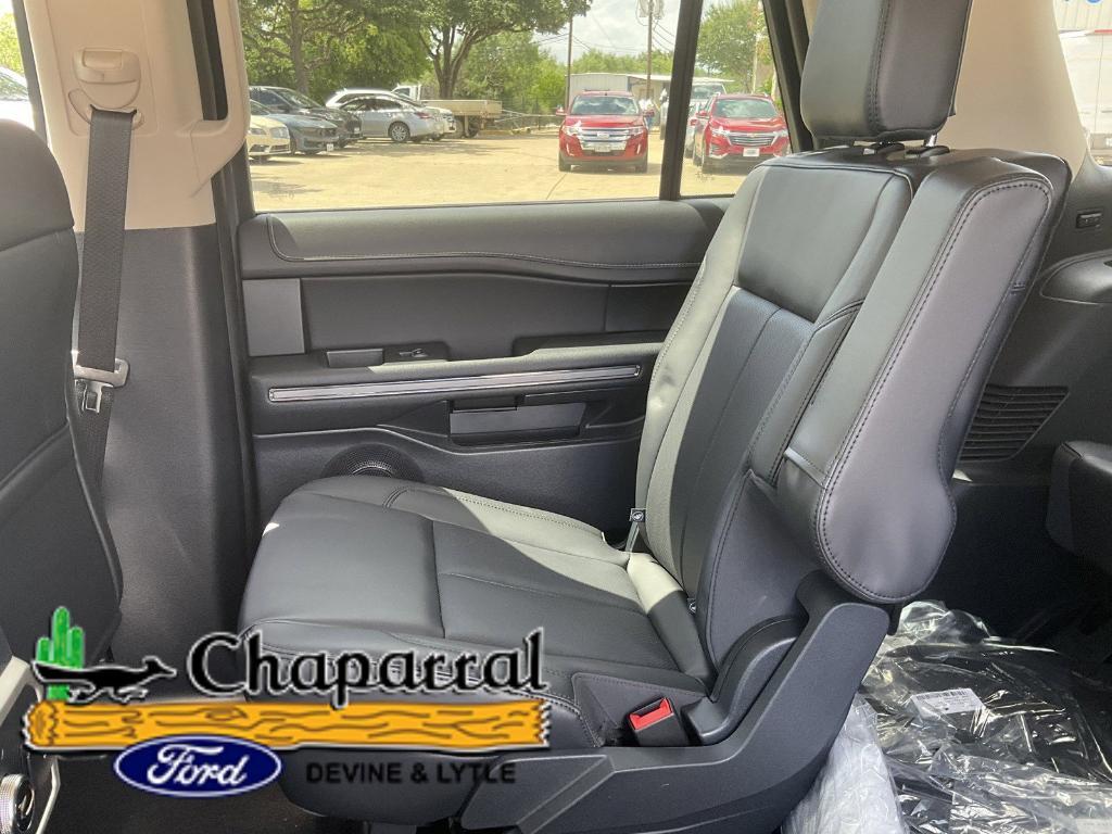 new 2024 Ford Expedition car, priced at $59,008