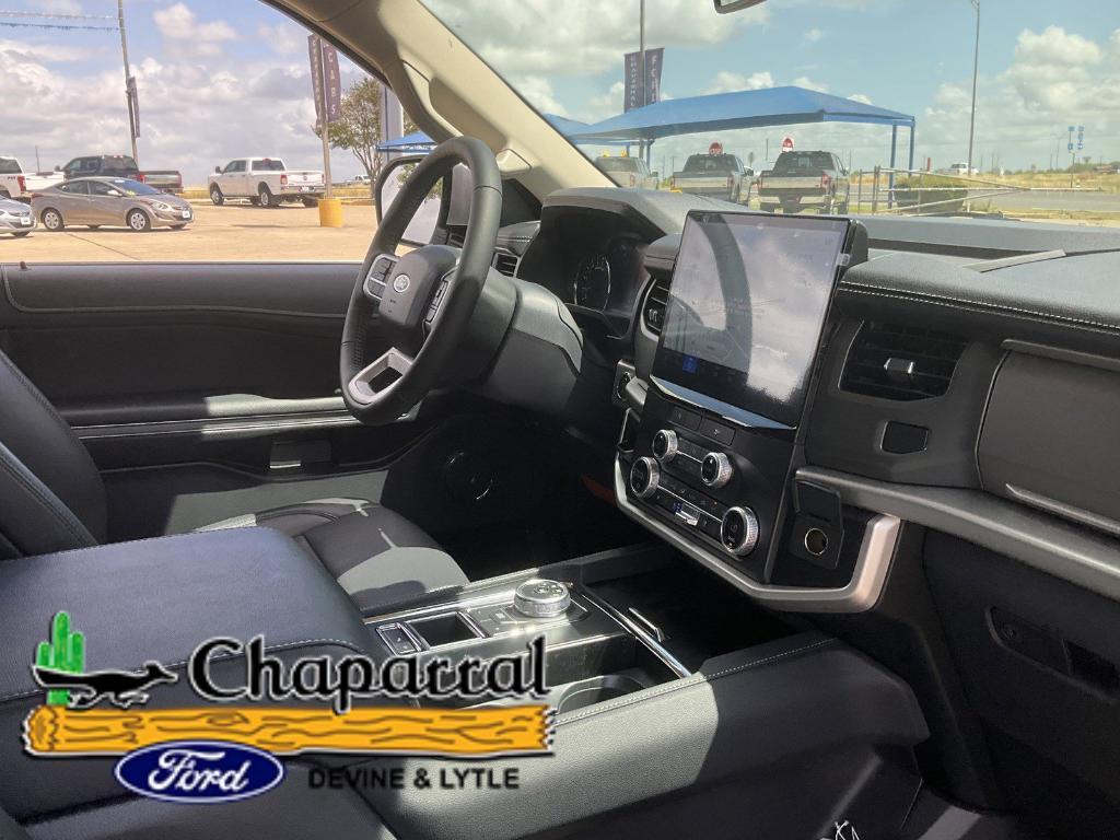 new 2024 Ford Expedition car, priced at $59,008