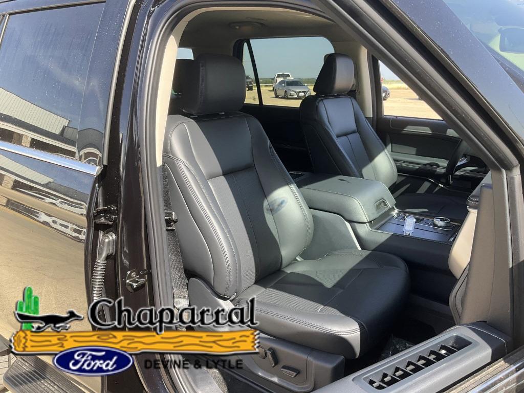 new 2024 Ford Expedition car, priced at $59,008