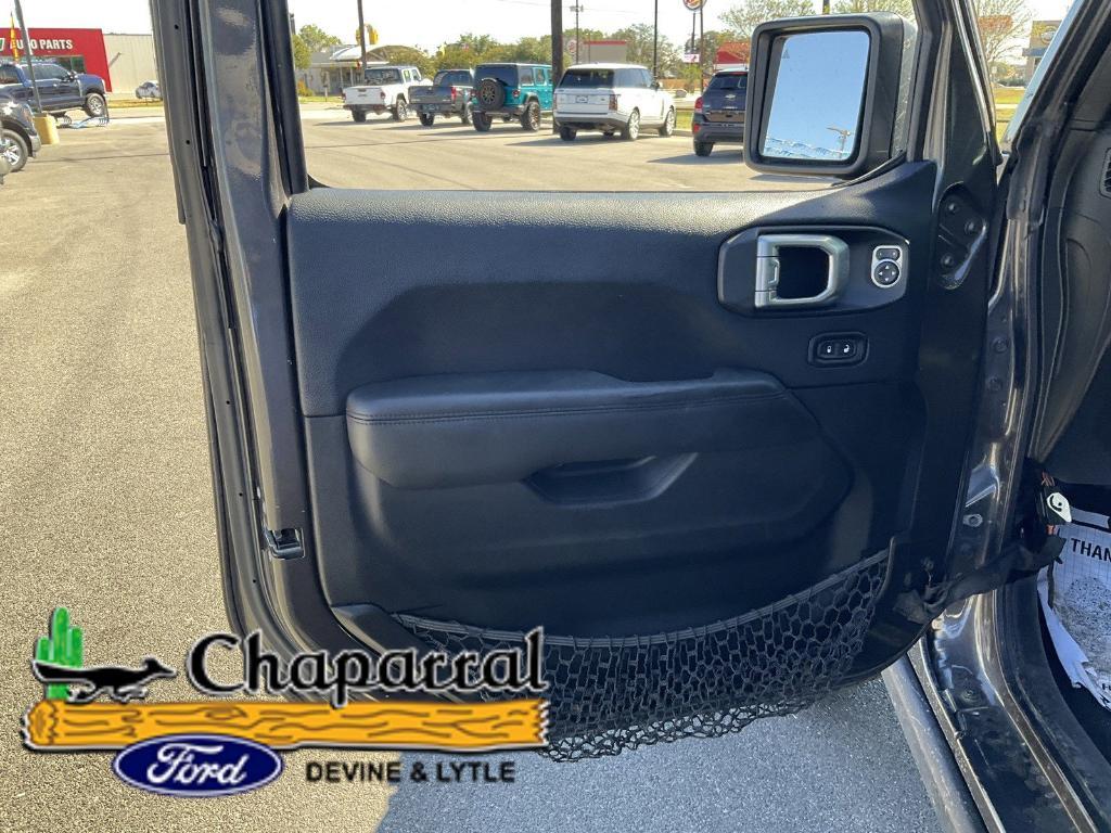 used 2019 Jeep Wrangler Unlimited car, priced at $26,995