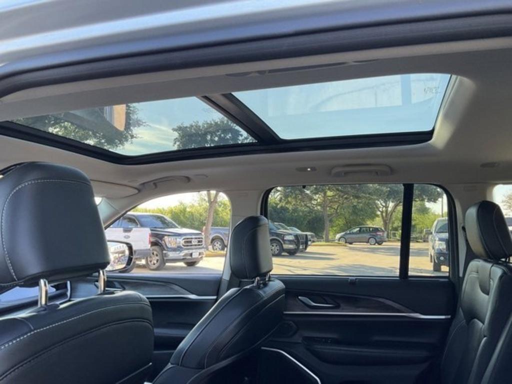 used 2022 Jeep Grand Cherokee 4xe car, priced at $29,375