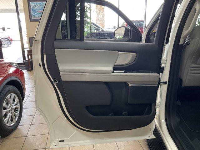 new 2025 Ford Expedition Max car, priced at $73,220