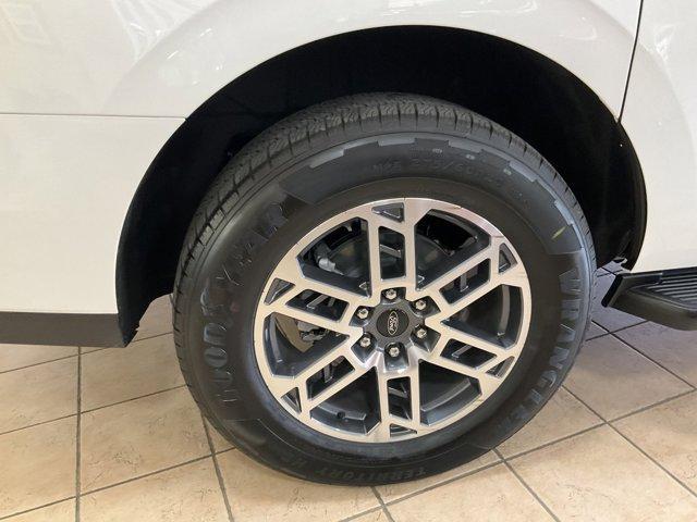 new 2025 Ford Expedition Max car, priced at $73,220