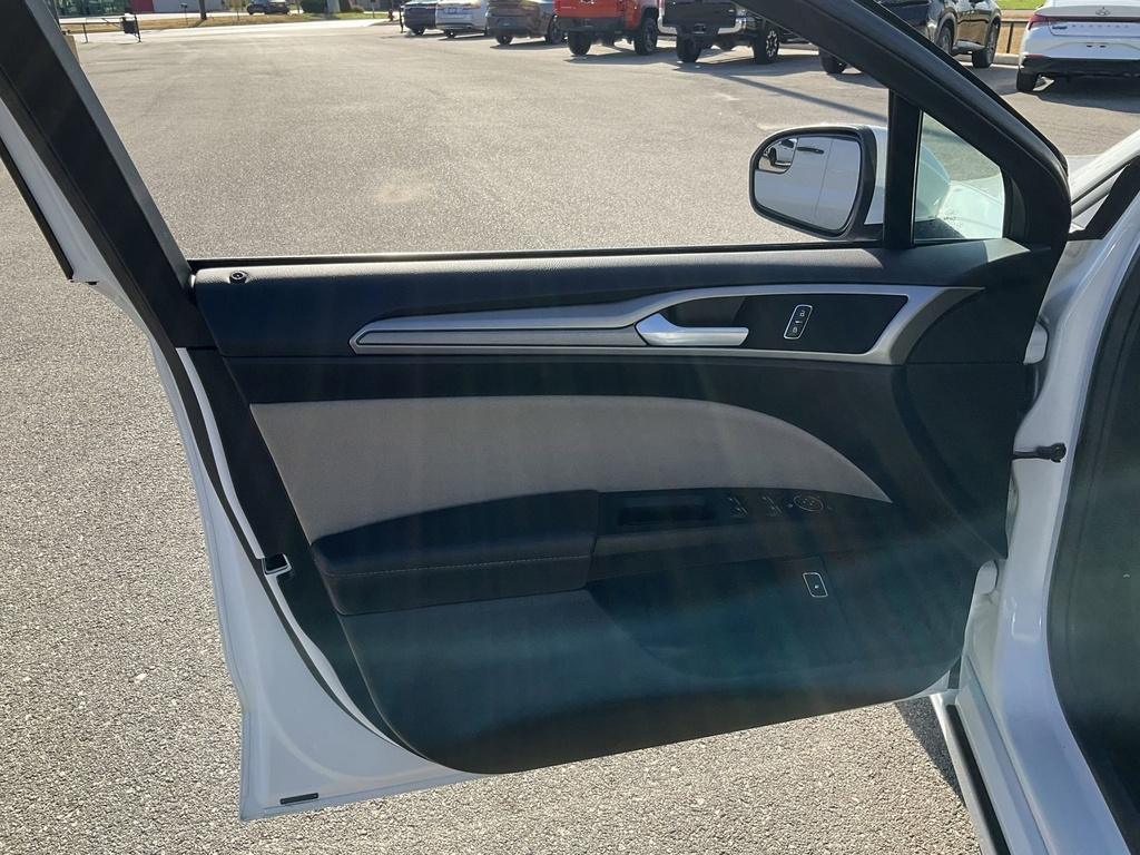 used 2018 Ford Fusion Hybrid car, priced at $16,135