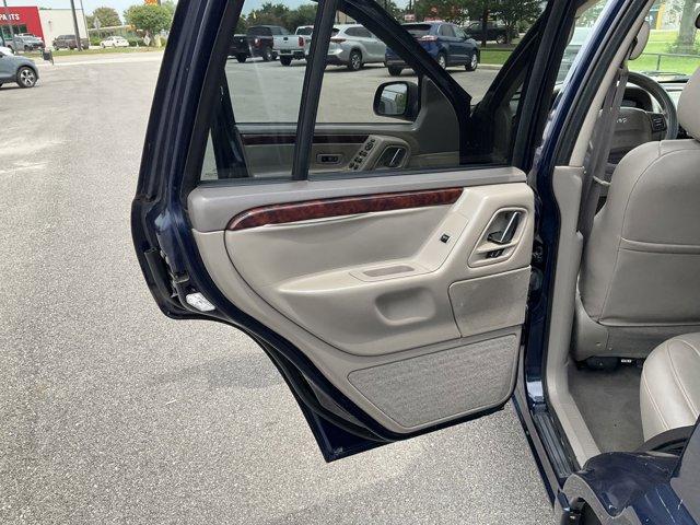 used 2004 Jeep Grand Cherokee car, priced at $5,500