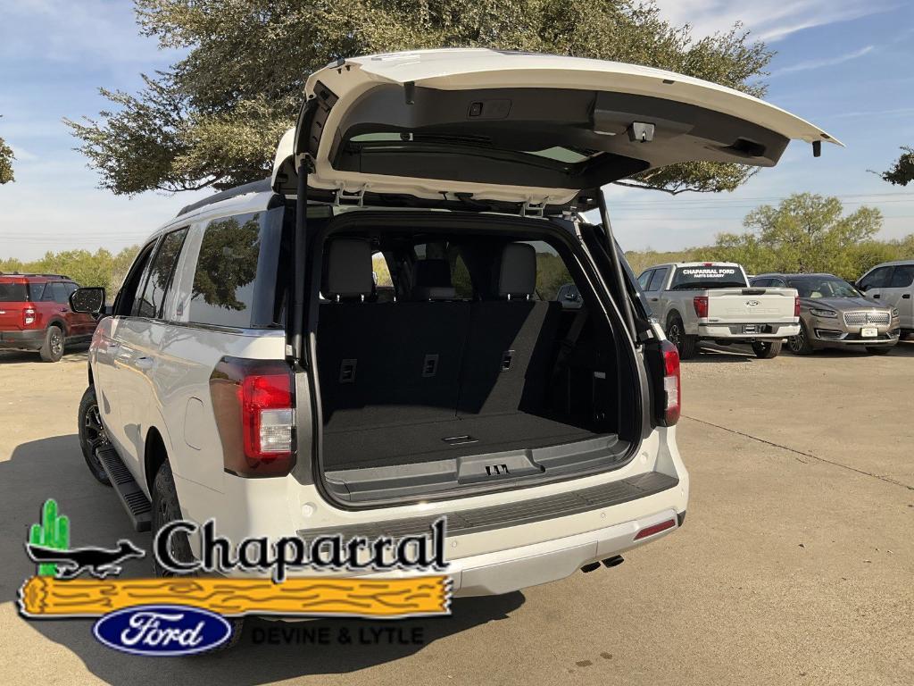 new 2024 Ford Expedition car, priced at $75,137