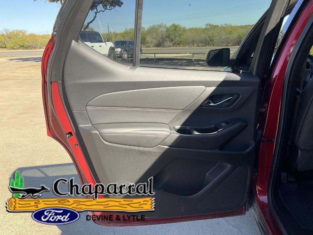 used 2023 Chevrolet Traverse car, priced at $39,975