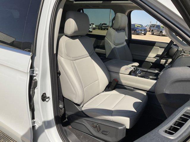 new 2025 Ford Expedition car, priced at $68,925