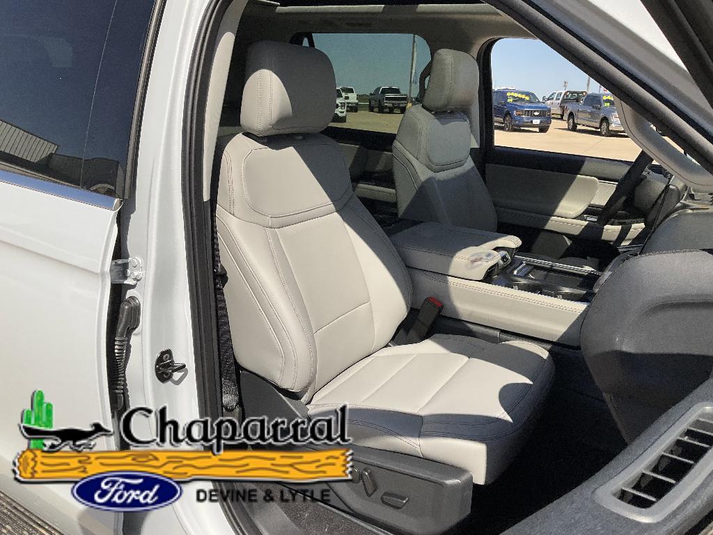 new 2025 Ford Expedition car, priced at $68,925