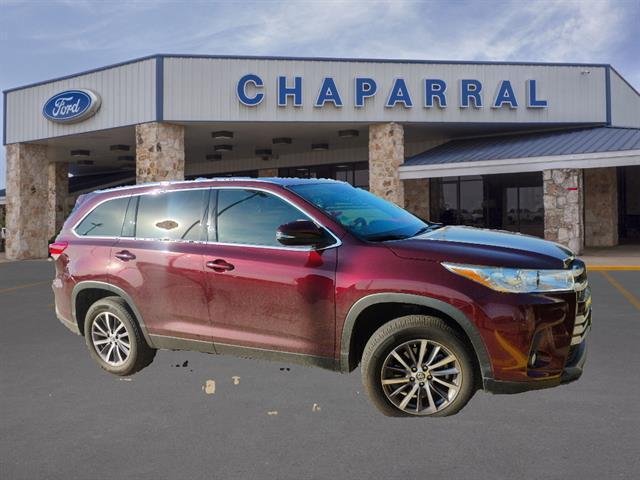 used 2019 Toyota Highlander car, priced at $25,991