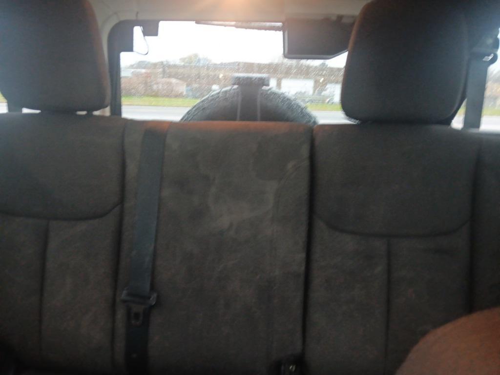 used 2015 Jeep Wrangler Unlimited car, priced at $14,300