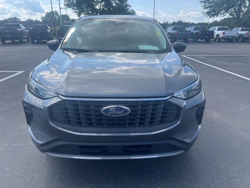 used 2024 Ford Escape car, priced at $23,000