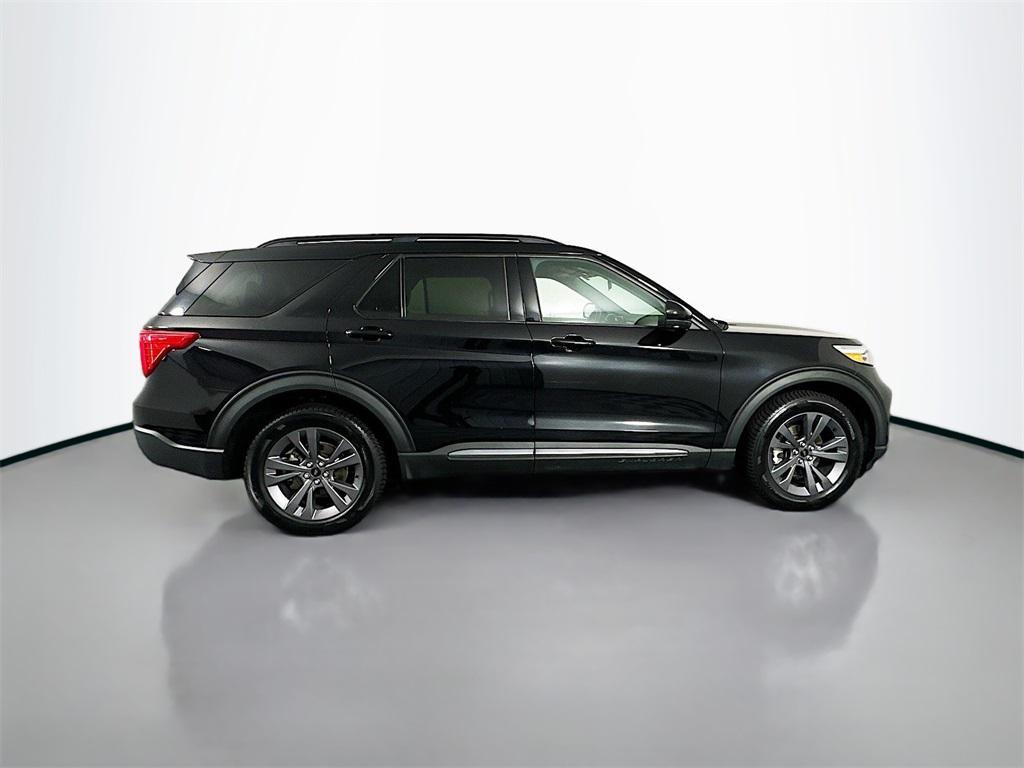 used 2022 Ford Explorer car, priced at $27,900