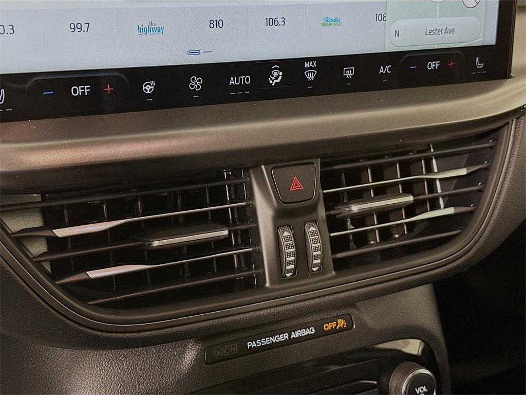 new 2025 Ford Escape car, priced at $30,700