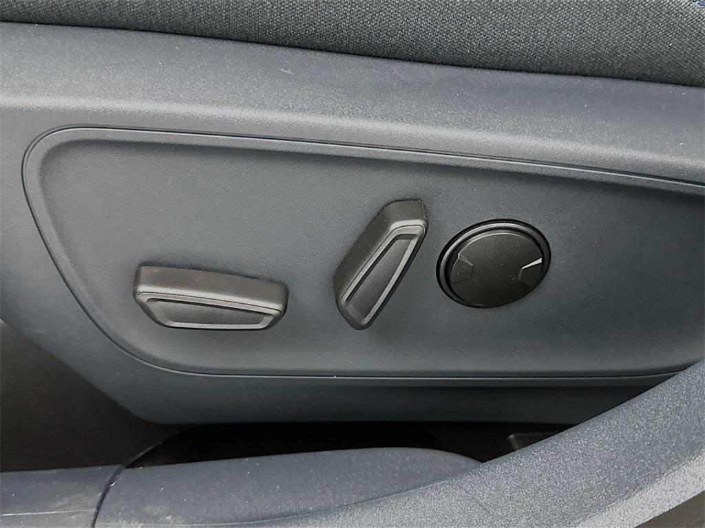 new 2025 Ford Maverick car, priced at $32,700