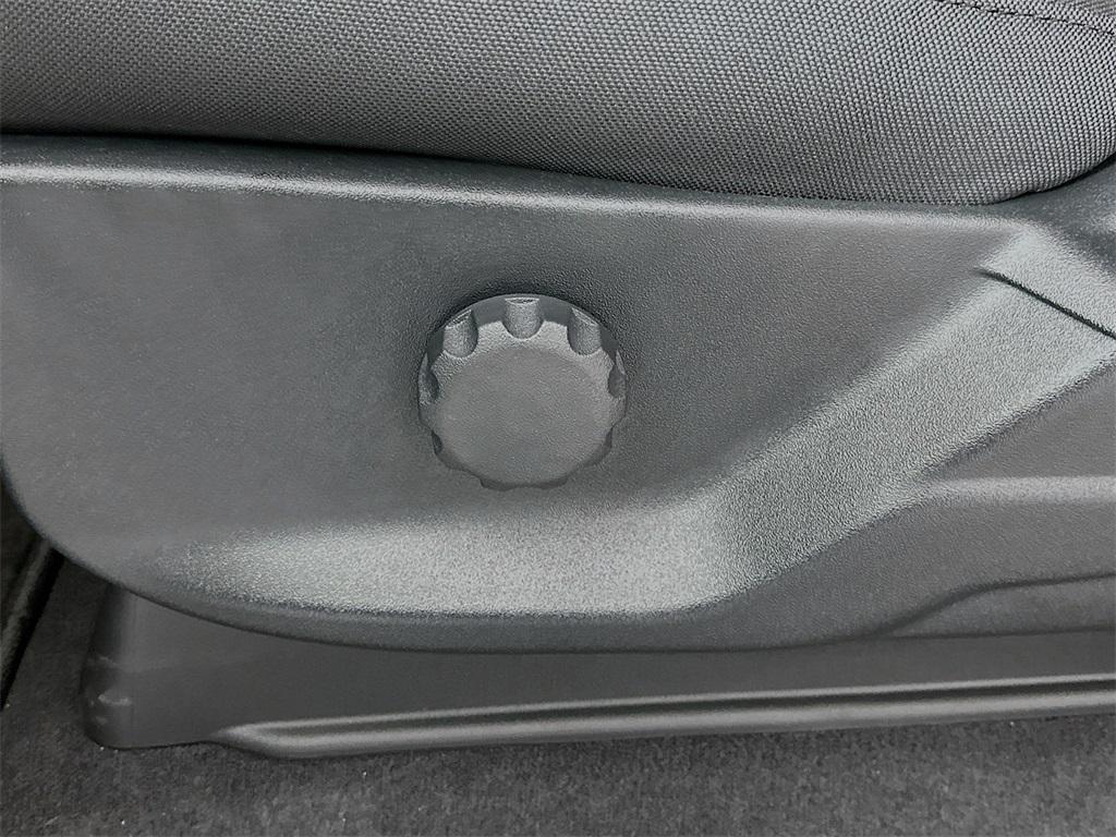 new 2025 Ford F-150 car, priced at $50,300