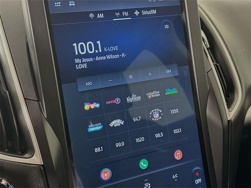 used 2024 Ford Edge car, priced at $24,500