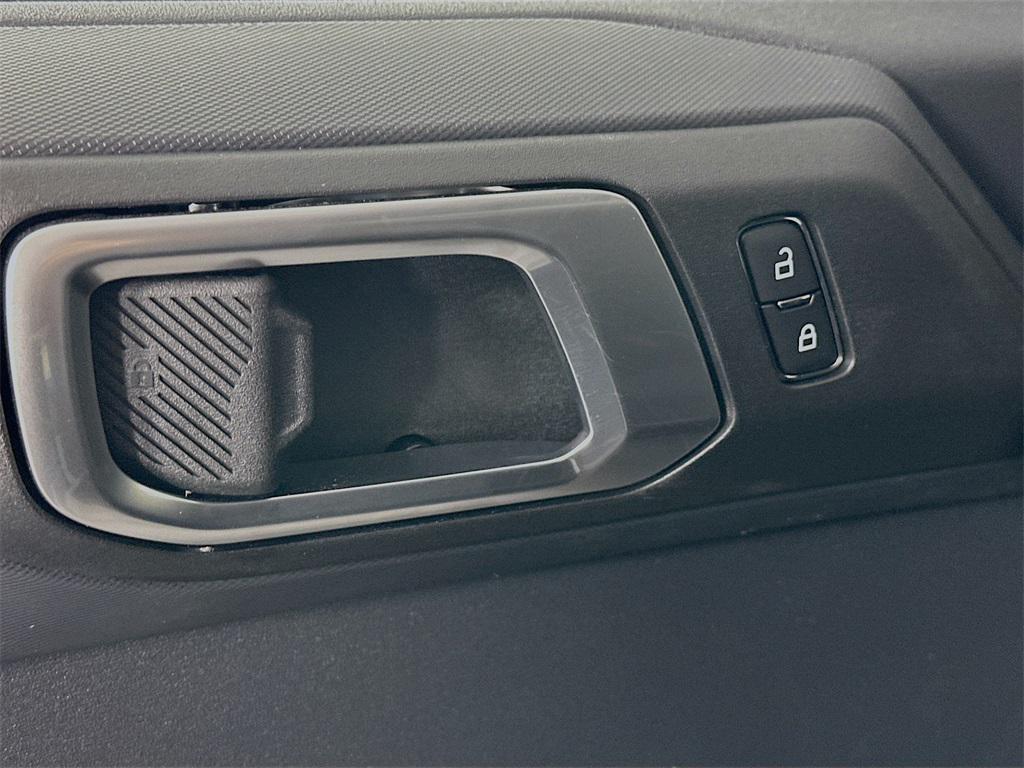 new 2025 Ford Bronco car, priced at $43,000