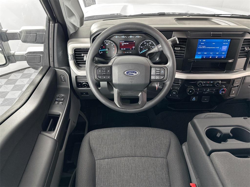 new 2025 Ford F-250 car, priced at $50,300